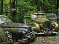 Lojë Car Cemetery Escape